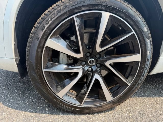 2023 Volvo XC90 Plus