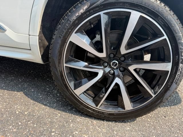 2023 Volvo XC90 Plus