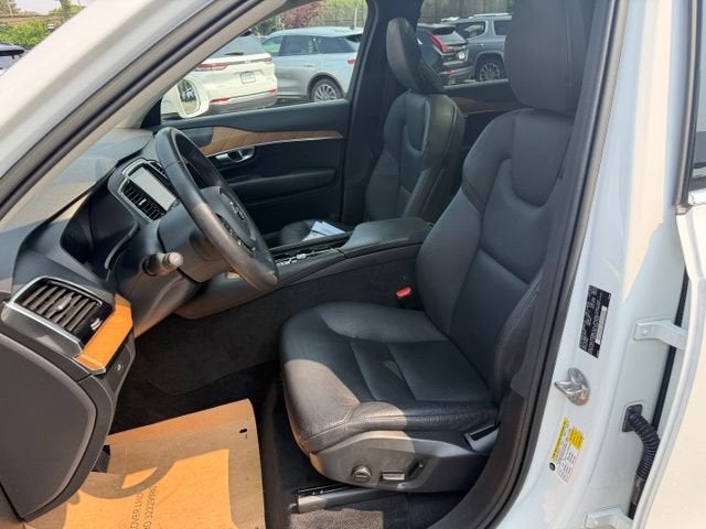 2023 Volvo XC90 Plus