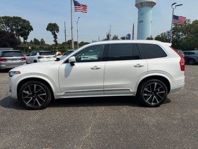 2023 Volvo XC90 Plus