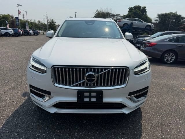 2023 Volvo XC90 Plus