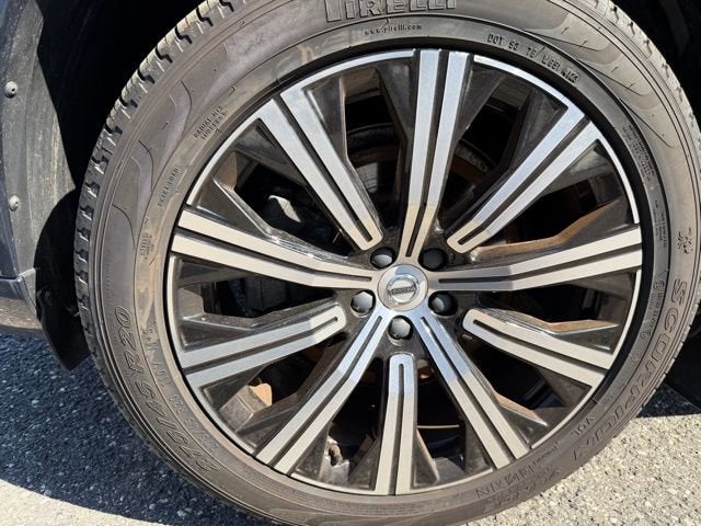 2023 Volvo XC90 Core