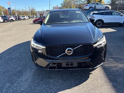2024 Volvo XC60 Core Dark Theme