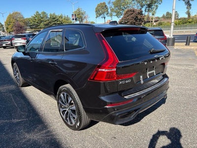 2024 Volvo XC60 Core Dark Theme