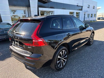 2024 Volvo XC60 Core Dark Theme