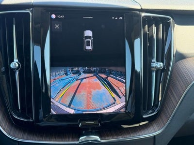 2022 Volvo XC60 Momentum