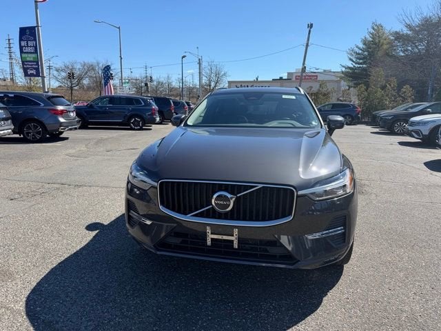 2022 Volvo XC60 Momentum