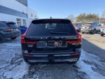 2022 Volvo XC60 Momentum