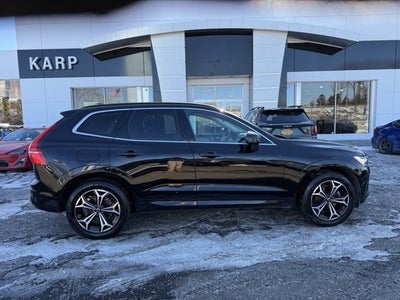 2022 Volvo XC60 Momentum