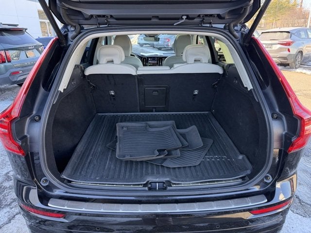 2022 Volvo XC60 Momentum