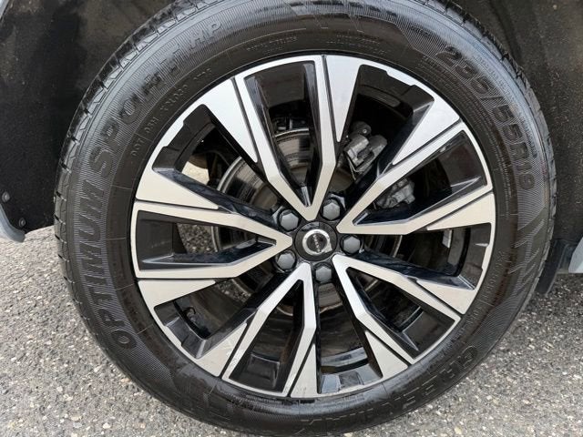 2024 Volvo XC60 Core Dark Theme