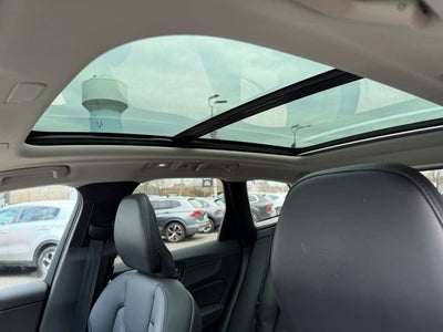 2024 Volvo XC60 Core Dark Theme