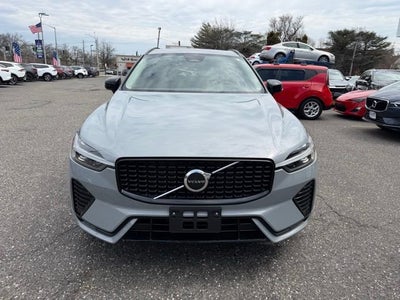 2024 Volvo XC60 Core Dark Theme