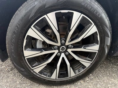 2024 Volvo XC60 Core Dark Theme