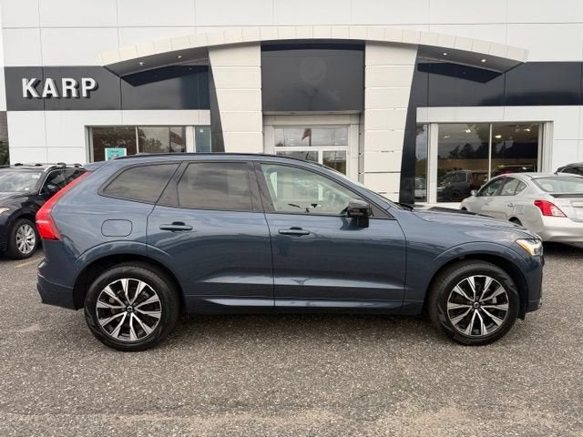 2024 Volvo XC60 Core Dark Theme