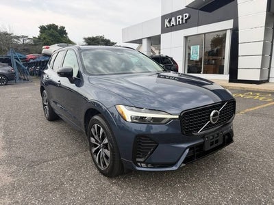 2024 Volvo XC60 Core Dark Theme