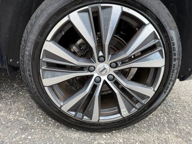 2022 Volvo XC60 Momentum