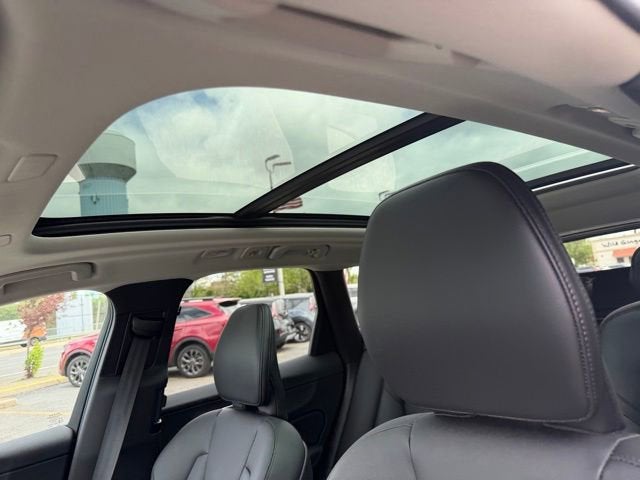 2024 Volvo XC60 Core Dark Theme