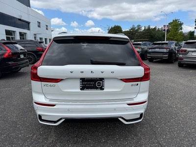 2024 Volvo XC60 Core Dark Theme