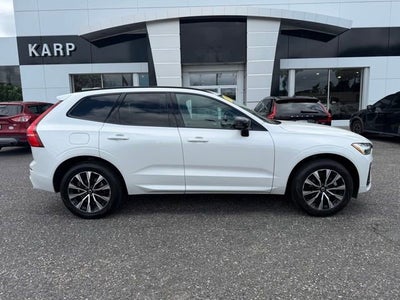 2024 Volvo XC60 Core Dark Theme
