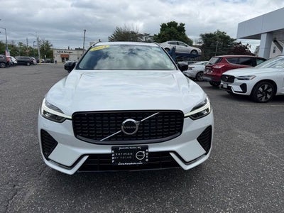 2024 Volvo XC60 Core Dark Theme