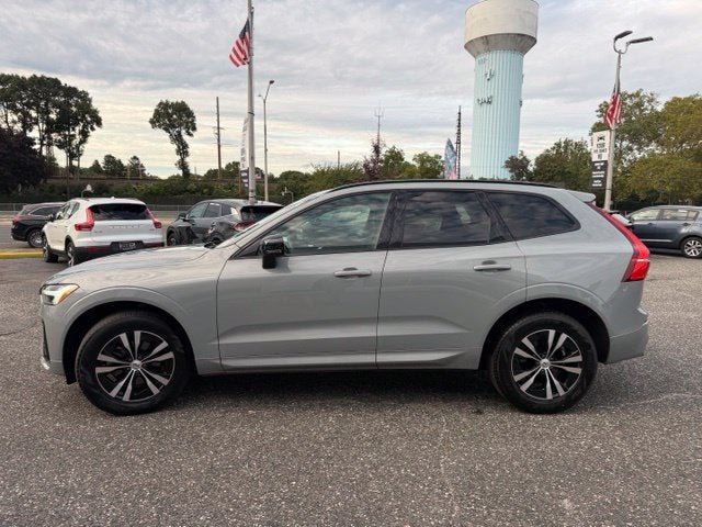 2024 Volvo XC60 Core Dark Theme