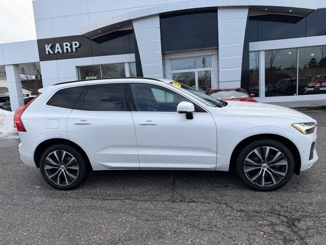 2022 Volvo XC60 Momentum