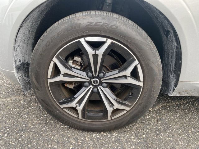 2022 Volvo XC60 Momentum