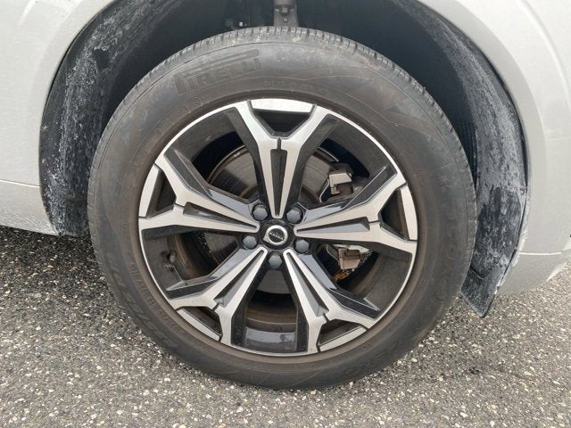 2022 Volvo XC60 Momentum