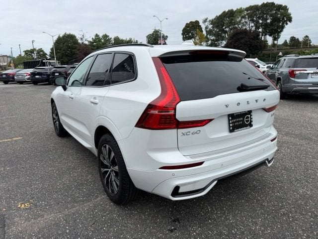 2024 Volvo XC60 Core Dark Theme