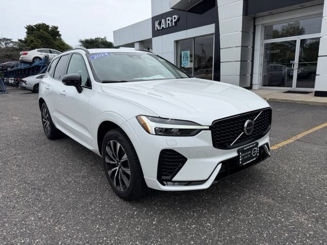 2024 Volvo XC60 Core Dark Theme