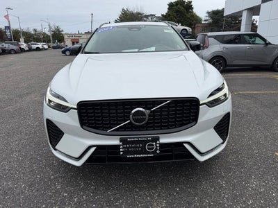 2024 Volvo XC60 Core Dark Theme
