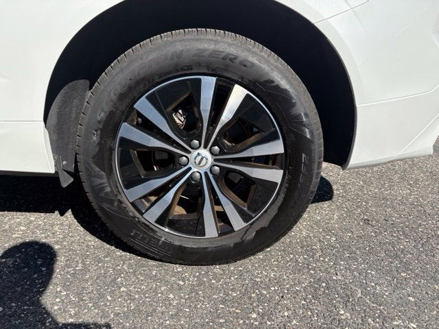 2024 Volvo XC60 Core Dark Theme