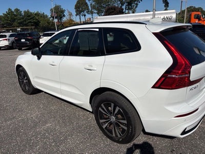 2024 Volvo XC60 Core Dark Theme