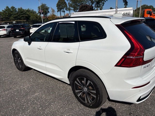 2024 Volvo XC60 Core Dark Theme