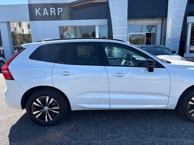 2024 Volvo XC60 Core Dark Theme
