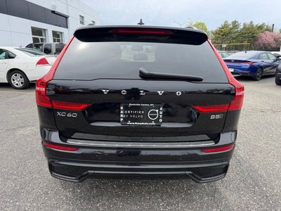 2024 Volvo XC60 Plus Dark Theme