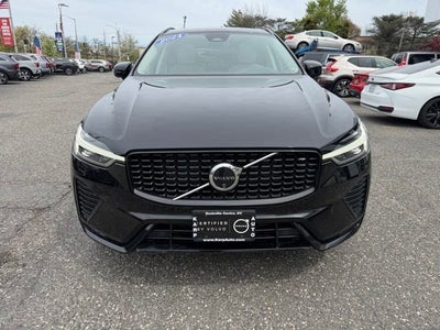 2024 Volvo XC60 Plus Dark Theme