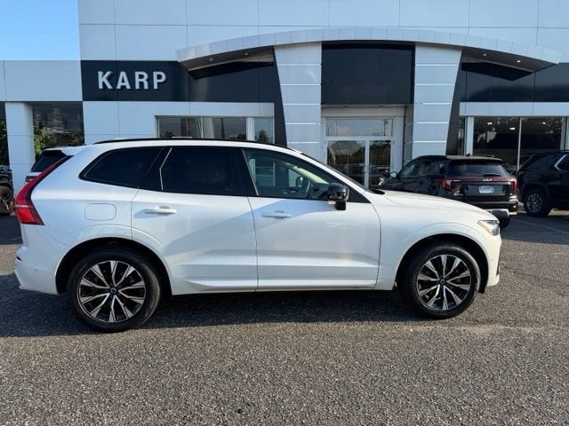 2024 Volvo XC60 Plus Dark Theme