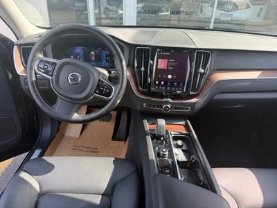 2024 Volvo XC60 Plus Dark Theme