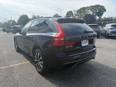 2024 Volvo XC60 Plus Dark Theme