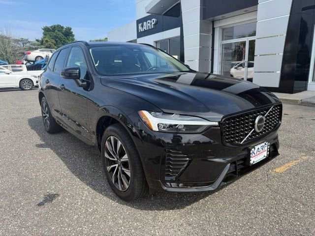 2024 Volvo XC60 Plus Dark Theme