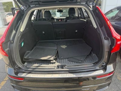 2024 Volvo XC60 Plus Dark Theme