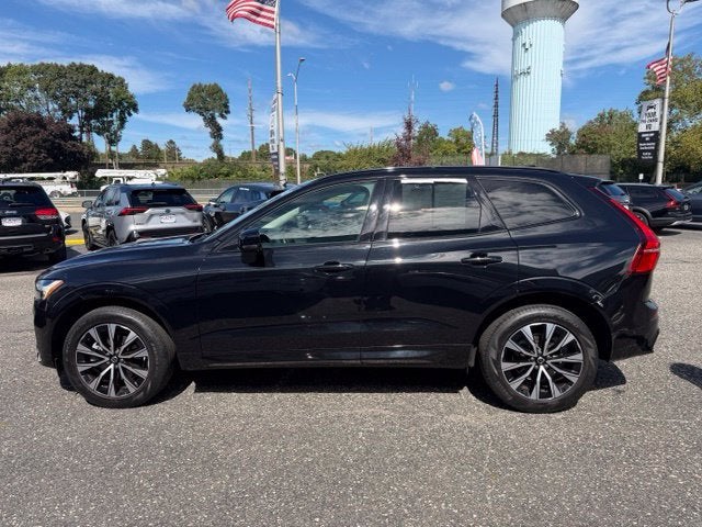 2024 Volvo XC60 Plus Dark Theme