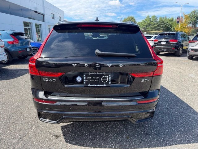 2024 Volvo XC60 Plus Dark Theme