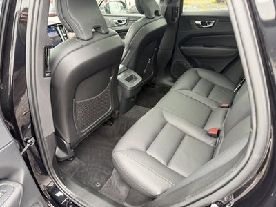 2024 Volvo XC60 Plus Dark Theme