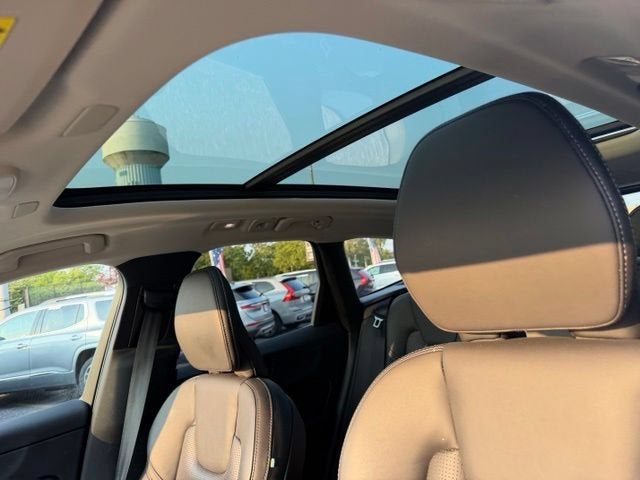 2022 Volvo XC60 Inscription