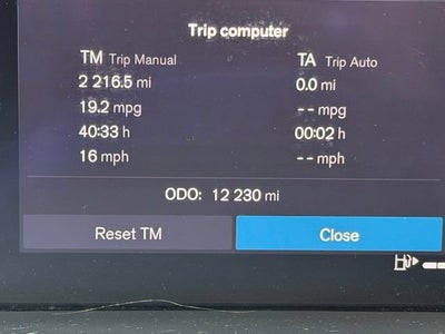 2024 Volvo XC60 Plus Dark Theme
