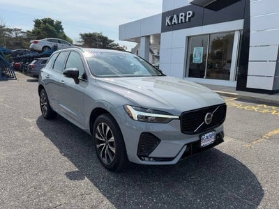 2024 Volvo XC60 Plus Dark Theme