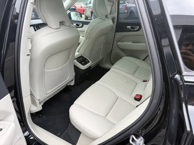 2024 Volvo XC60 Ultimate Dark Theme